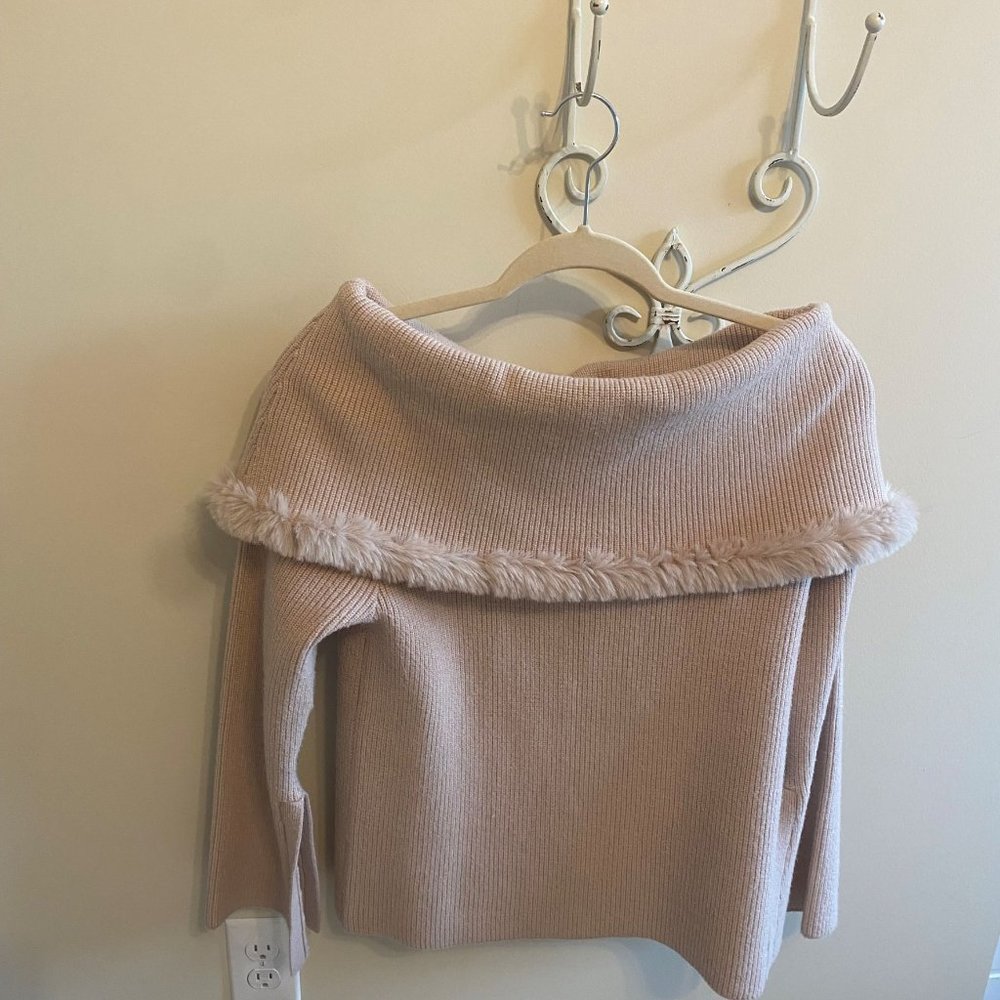 Sweater - Picture 2 of 4